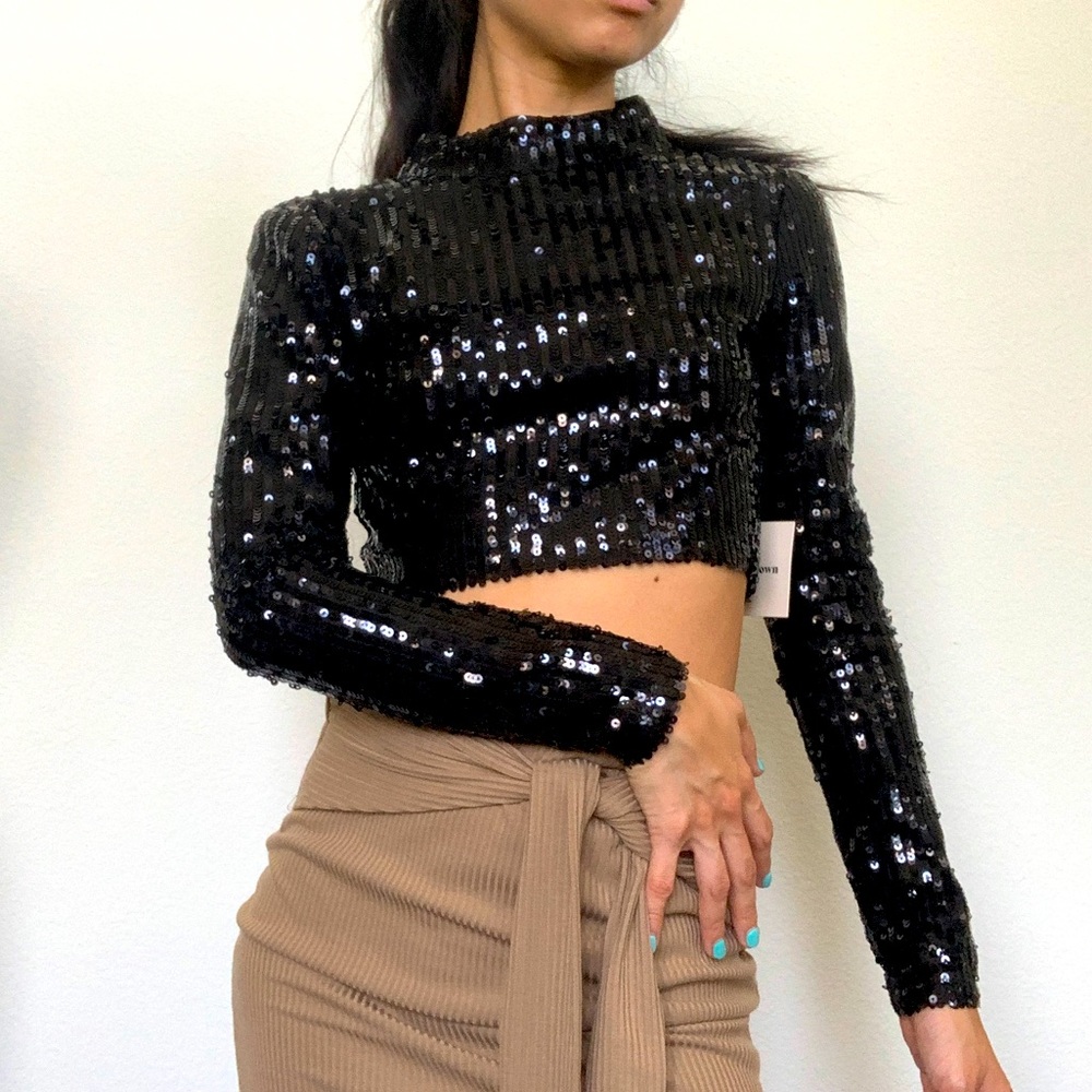 New with tags. Superdown black long sleeve sequin crop top.